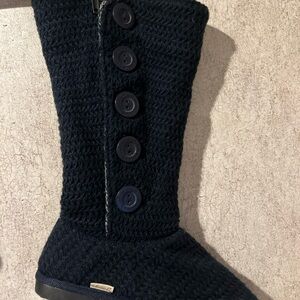 Muk Luks A La Mode Slouch Navy Knit Sweater Button-Up Boots ladies 10
